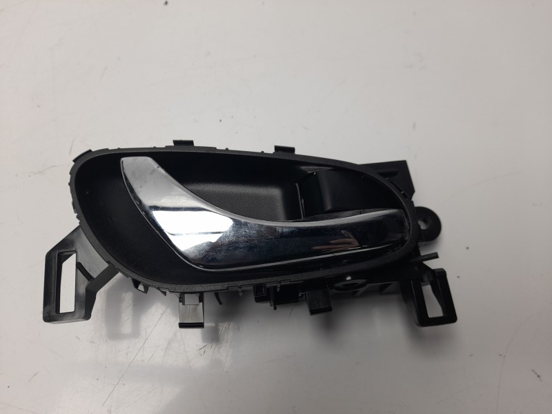 Recambio de maneta interior trasera derecha para nissan x-trail (t32) 1.6 dci turbodiesel cat referencia OEM IAM 806704CA0A  
