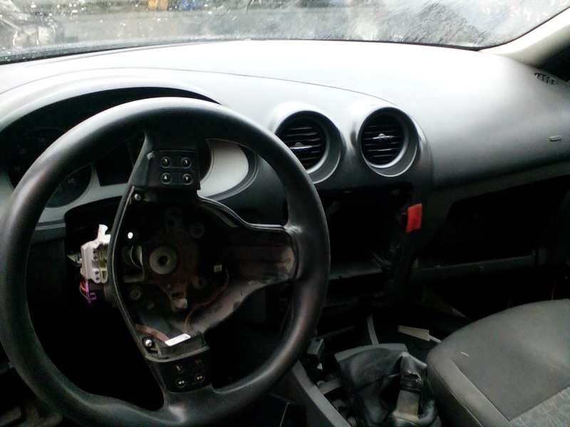 seat ibiza (6l1) del año 2008