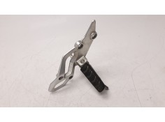 Recambio de estribo para bmw r 1250 r referencia OEM IAM 46718405824 8540797 