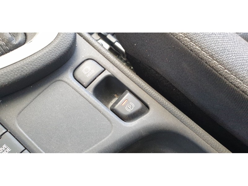 Recambio de palanca freno para toyota yaris cross hybrid fwd style referencia OEM IAM 84390K0010  