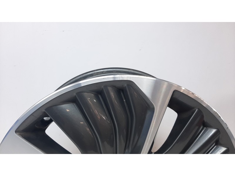 Recambio de llanta para hyundai ioniq referencia OEM IAM 52910G2700  
