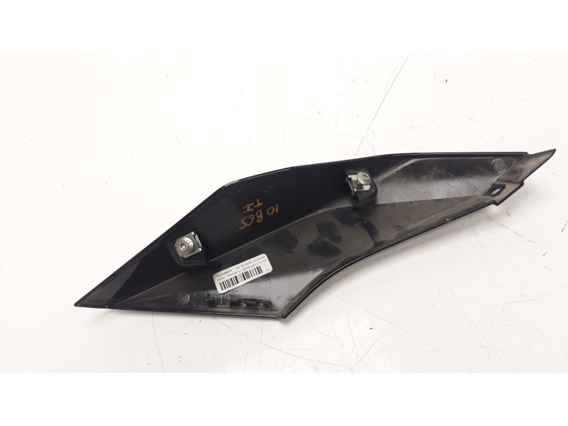 Recambio de moldura para bmw r 1250 r referencia OEM IAM 46638534279  