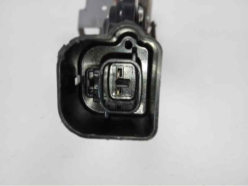 Recambio de cerradura puerta trasera derecha para toyota aygo (kgb/wnb) básico referencia OEM IAM 693300H011  