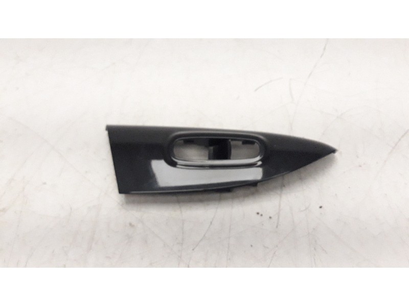 Recambio de moldura para nissan juke (f15) 1.2 16v cat referencia OEM IAM 809601KM3A  