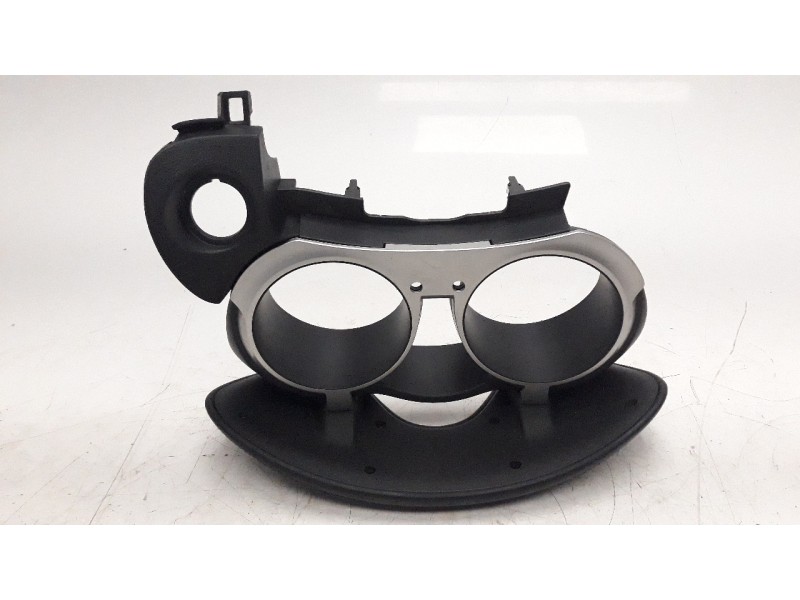 Recambio de moldura para nissan juke (f15) 1.2 16v cat referencia OEM IAM 682P11KG8A  