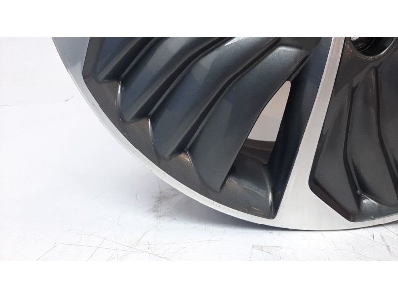 Recambio de llanta para hyundai ioniq referencia OEM IAM 52910G2700  