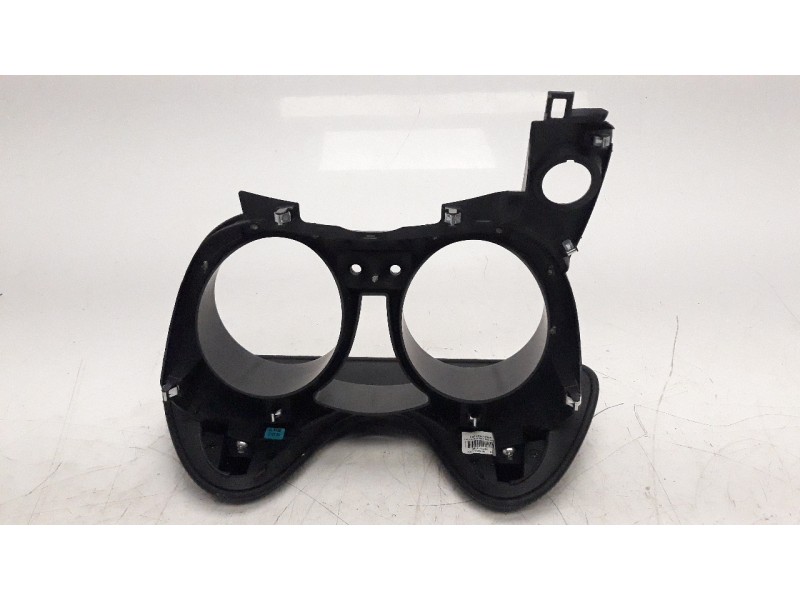 Recambio de moldura para nissan juke (f15) 1.2 16v cat referencia OEM IAM 682P11KG8A  