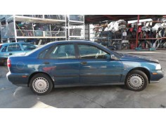 volvo s40 berlina del año 1998