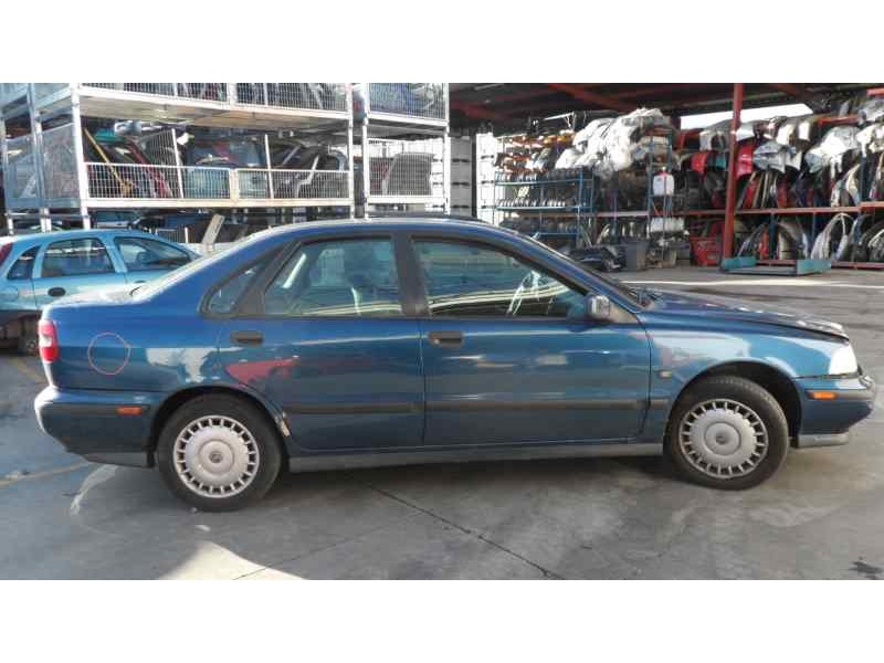 volvo s40 berlina del año 1998