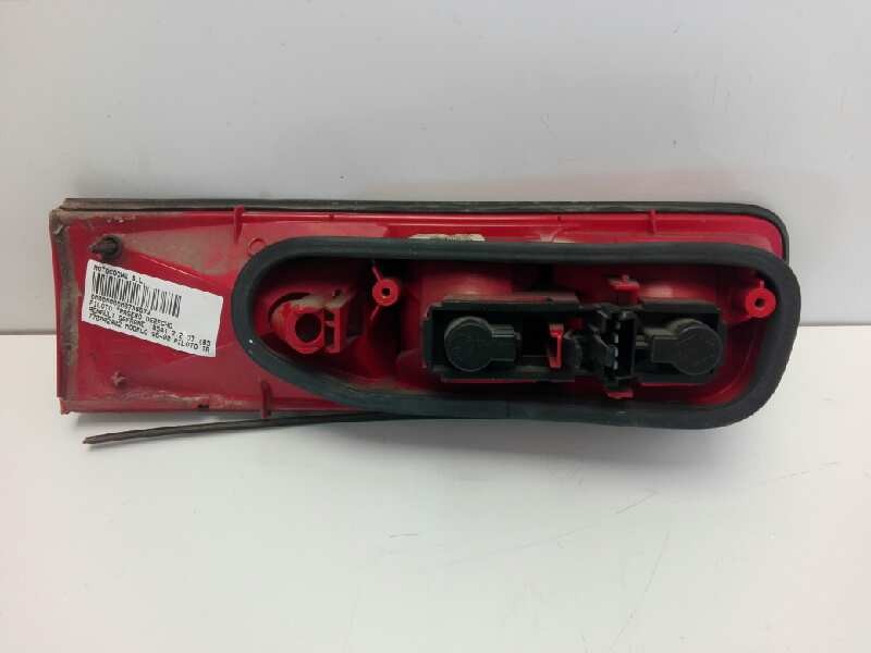 Recambio de piloto trasero derecho para renault safrane (b54) 2.2 dt (b54g) referencia OEM IAM 770042402  