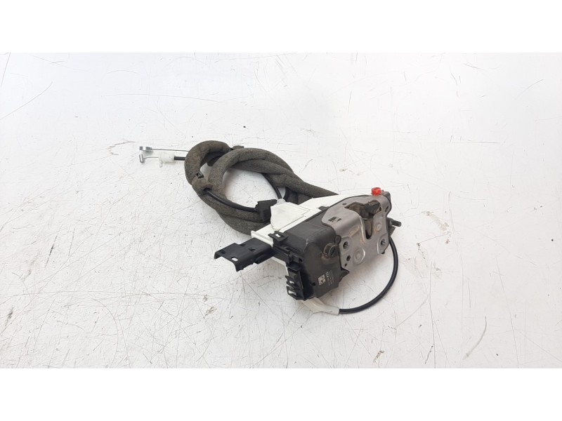 Recambio de cerradura puerta lateral derecha para peugeot partner kombi 1.6 16v hdi referencia OEM IAM 828423  