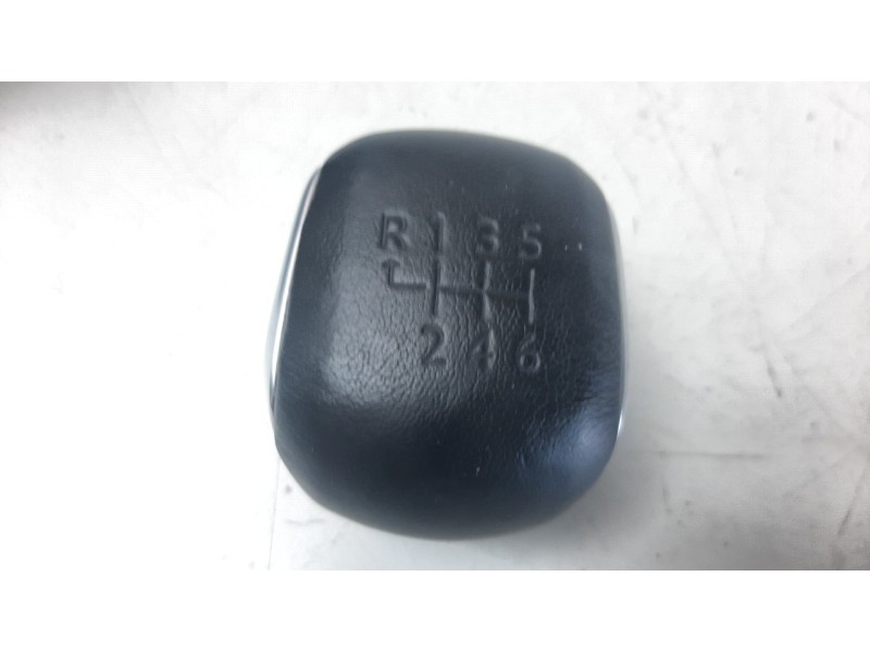 Recambio de pomo palanca cambio para peugeot 2008 (p1) 1.2 puretech referencia OEM IAM 98118898ZD  