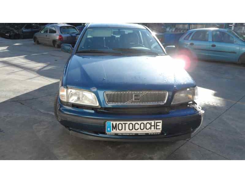 volvo s40 berlina del año 1998