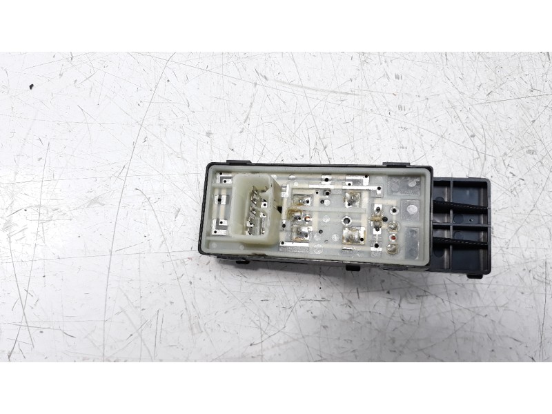 Recambio de mando elevalunas trasero izquierdo para hyundai ioniq referencia OEM IAM 93580G2010  