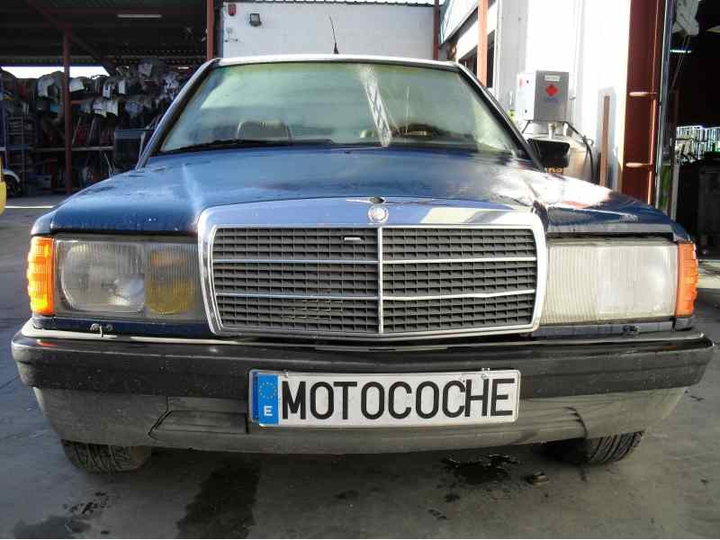 mercedes-benz clase c (w201) berlina del año 1984