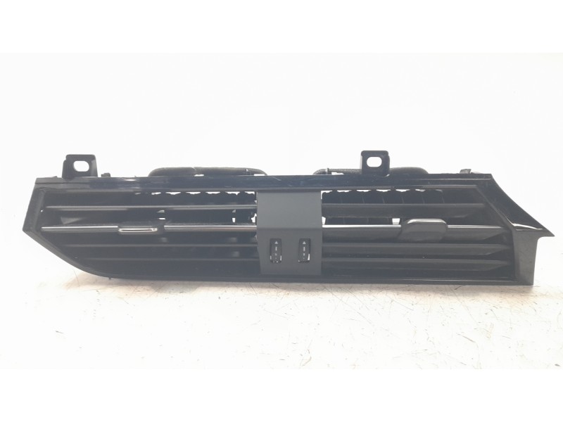 Recambio de rejilla aireadora para audi q3 (f3b) referencia OEM IAM 83B8209036PS  