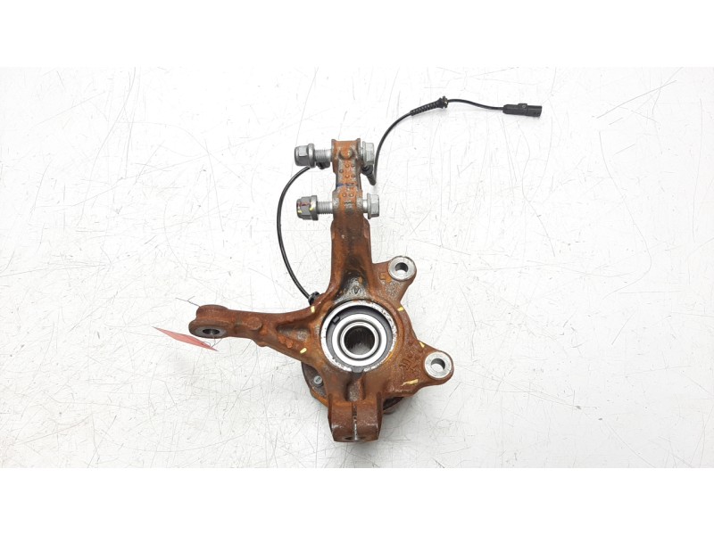 Recambio de mangueta delantera izquierda para dacia sandero referencia OEM IAM 400158414R  