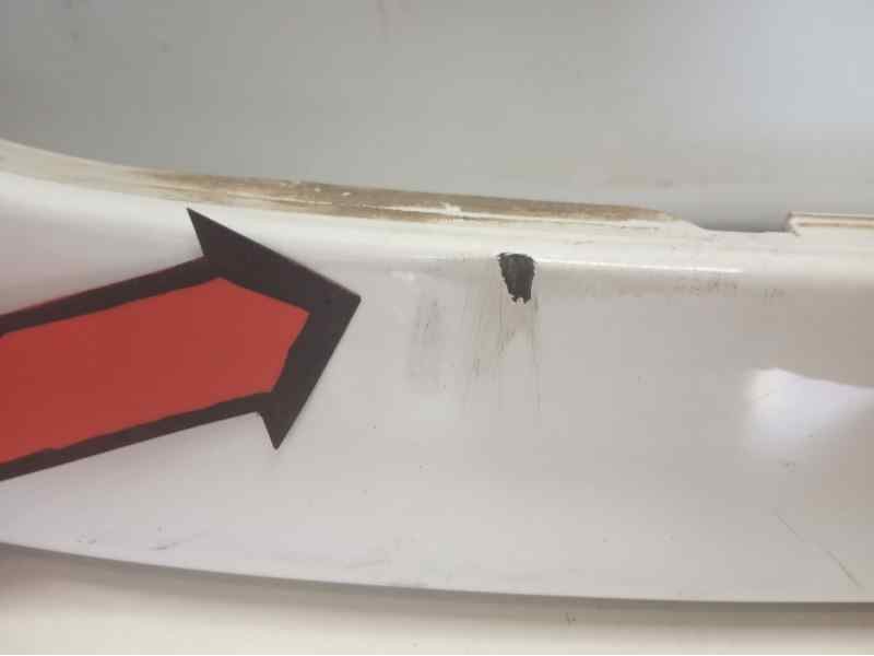 Recambio de molduras delanteras para hyundai ix35 1.7 crdi cat referencia OEM IAM   