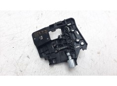 Recambio de maneta interior trasera derecha para peugeot partner kombi 1.6 16v hdi referencia OEM IAM 9682100677   2