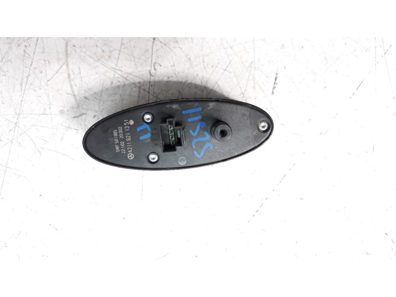 Recambio de mando elevalunas trasero izquierdo para mercedes-benz clase e (w211) berlina 2.6 cat referencia OEM IAM A2118211351 