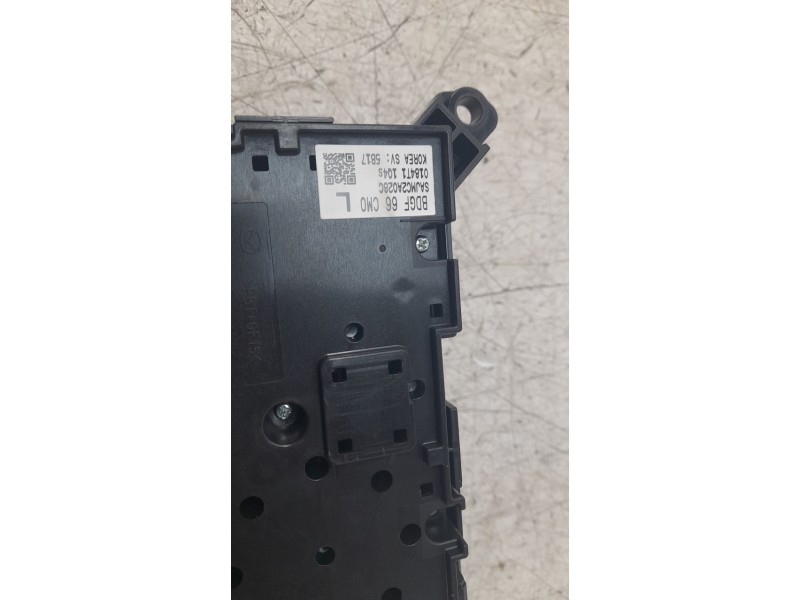 Recambio de mando multifuncion para mazda 3 sedán (bp) referencia OEM IAM BDGF66CM0  
