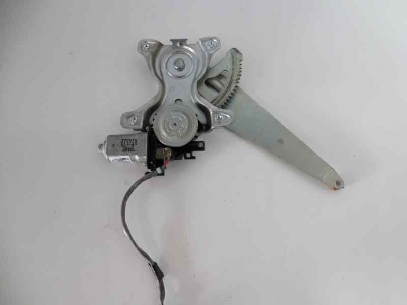 Recambio de elevalunas trasero derecho para toyota lexus is 200 (gxe10) 2.0 cat referencia OEM IAM   