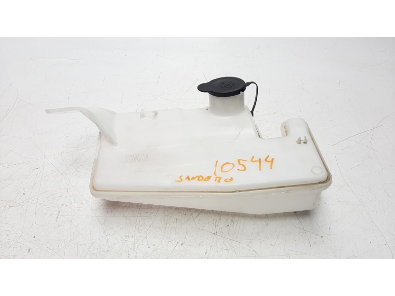Recambio de deposito limpia para dacia sandero referencia OEM IAM 289105984R  