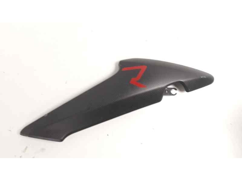 Recambio de moldura para triumph street triple street triple referencia OEM IAM 2306037  
