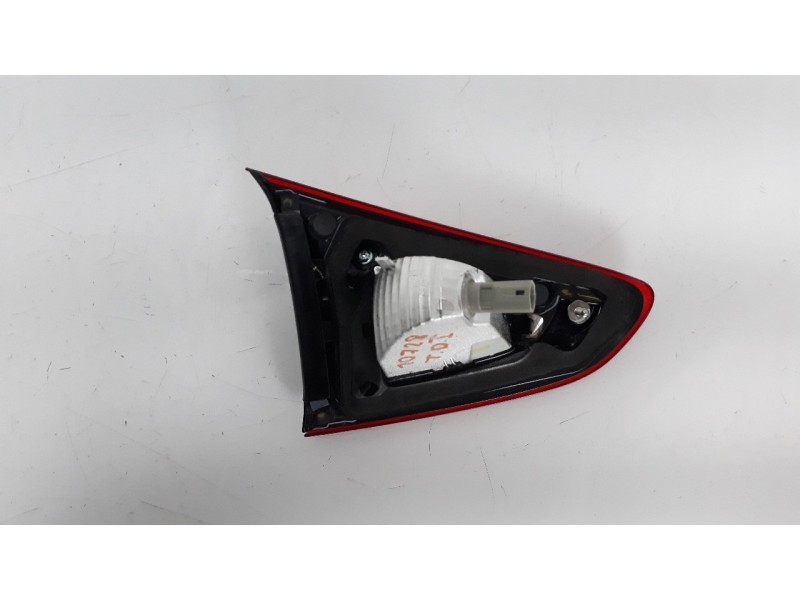 Recambio de piloto trasero derecho interior para mazda 2 lim. () 1.5 16v cat referencia OEM IAM DB5J513F0B  