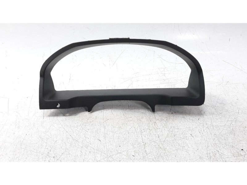 Recambio de moldura para mercedes-benz clase c (w204) berlina 2.2 cdi cat referencia OEM IAM A2046800023  