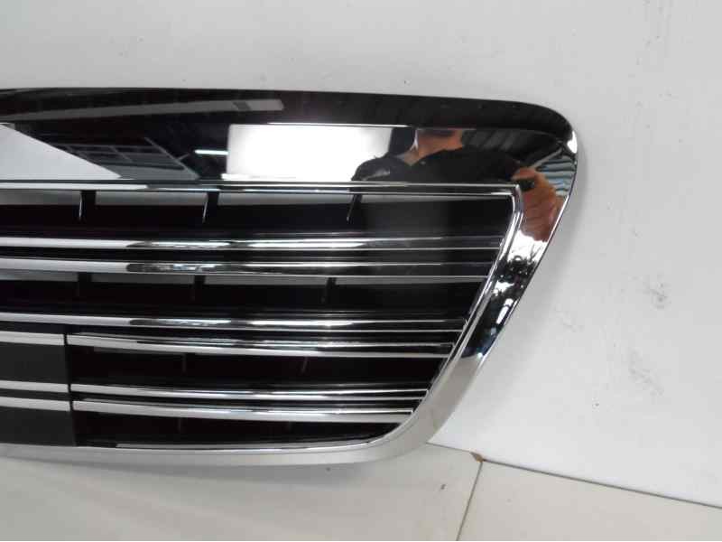 Recambio de rejilla delantera para mercedes-benz clase s (w221) berlina referencia OEM IAM A22188006839040  ME5282000
