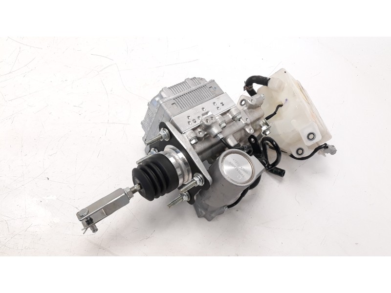 Recambio de abs para toyota rav 4 referencia OEM IAM 4727047030  