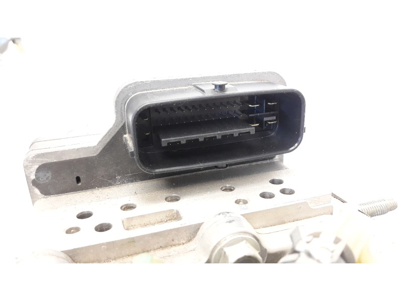 Recambio de abs para toyota rav 4 referencia OEM IAM 4727047030  