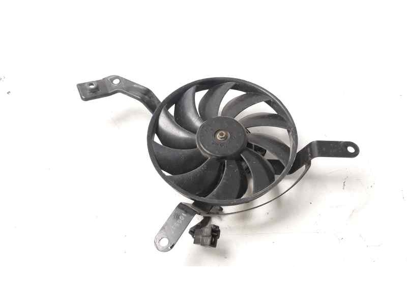 Recambio de electroventilador para triumph street triple street triple referencia OEM IAM   