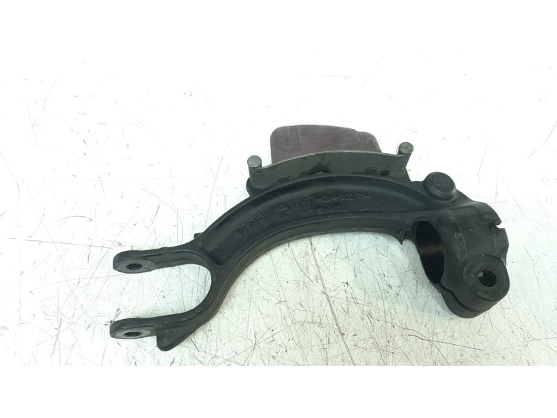 Recambio de soporte brazo suspension delantero izquierdo para audi s6 avant (4gd) 4.0 v8 32v tfsi referencia OEM IAM 4G0413143A 
