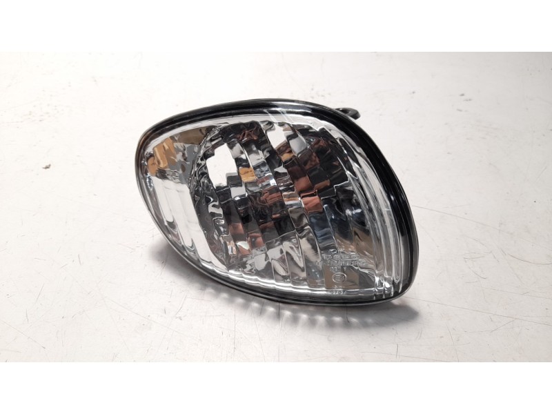 Recambio de piloto delantero derecho para toyota corolla (e11) referencia OEM IAM 8151012890 108904420 TY0874013