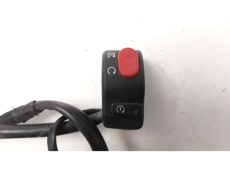 Recambio de piña luces derecha para triumph street triple street triple referencia OEM IAM   