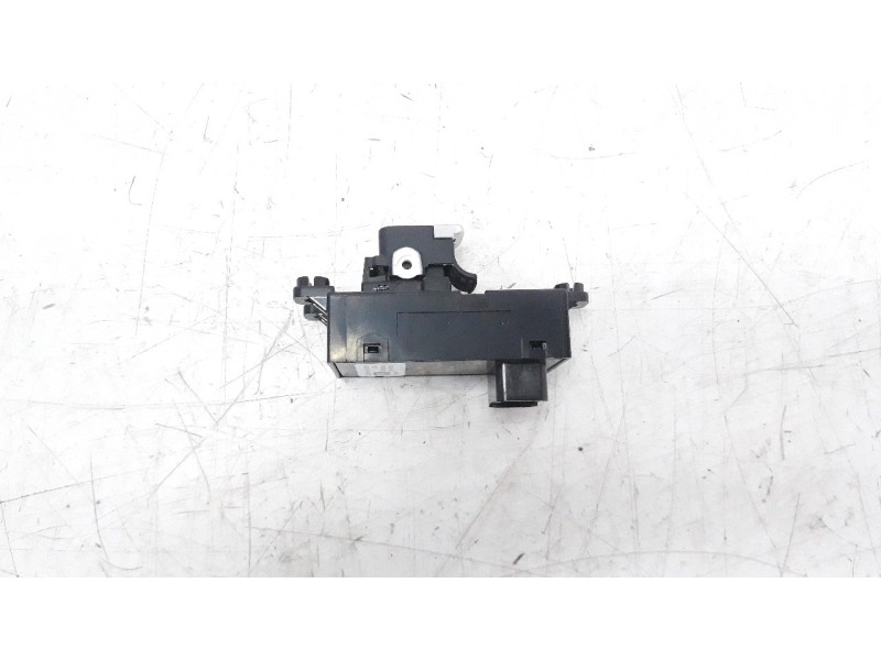 Recambio de mando elevalunas trasero izquierdo para kia cee´d concept referencia OEM IAM 93580A2100  