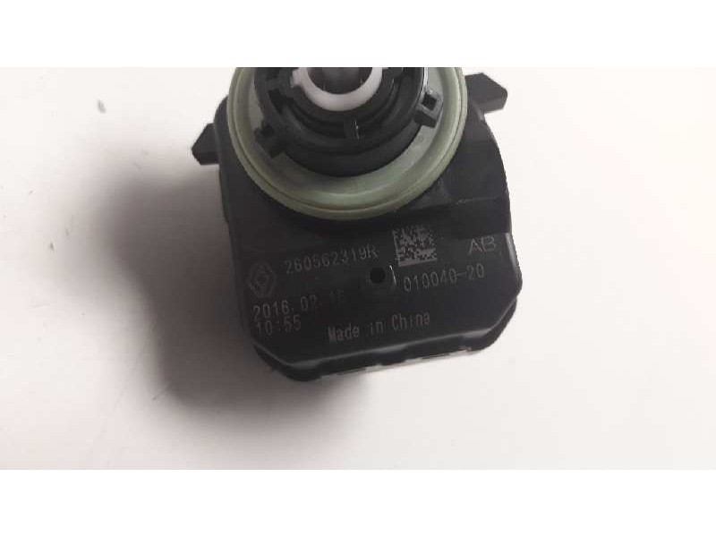 Recambio de motor regulacion faros para renault kadjar zen referencia OEM IAM 260562319R  