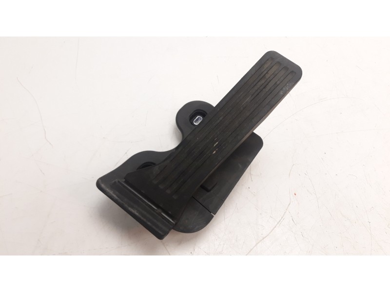 Recambio de potenciometro pedal para mazda 2 lim. () 1.5 16v cat referencia OEM IAM GHK341600F 6PV31204118 