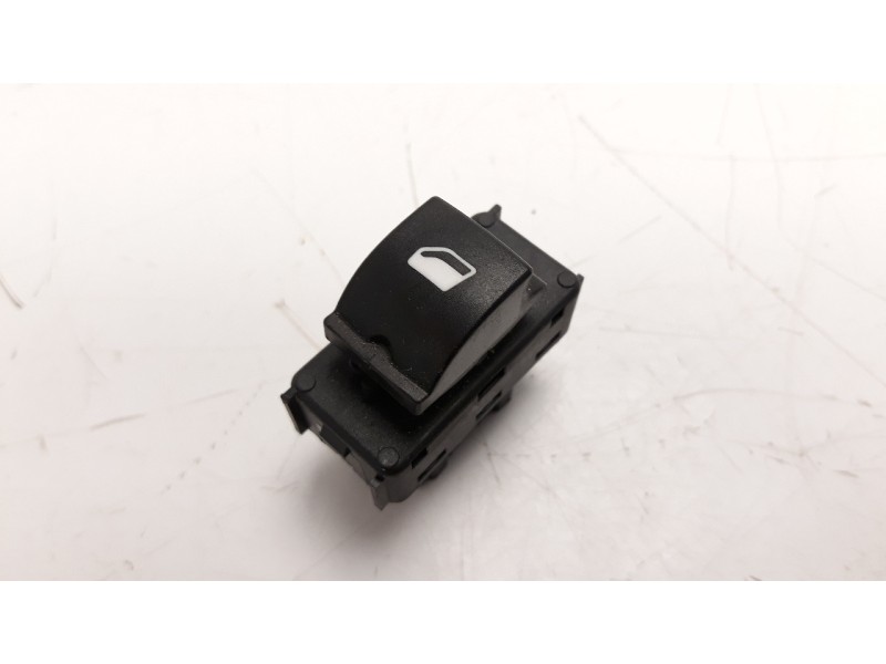 Recambio de mando elevalunas delantero izquierdo para citroen c-elysée 1.5 blue-hdi fap referencia OEM IAM 96657927ZD IAF530007 