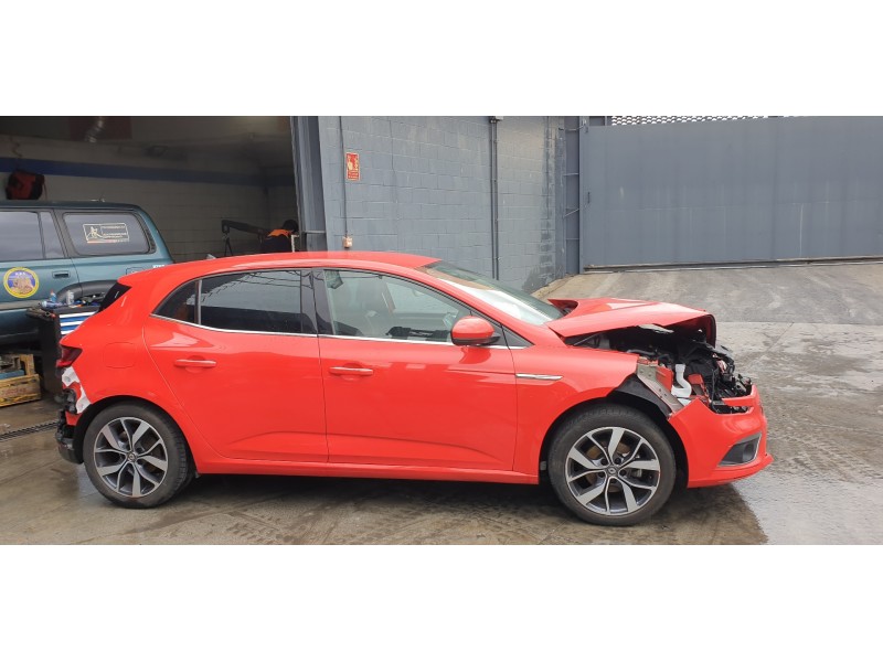 renault megane iv berlina 5p del año 2017