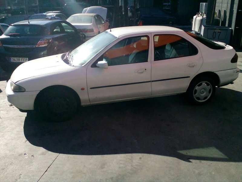 ford mondeo berlina/familiar (fd) del año 1996