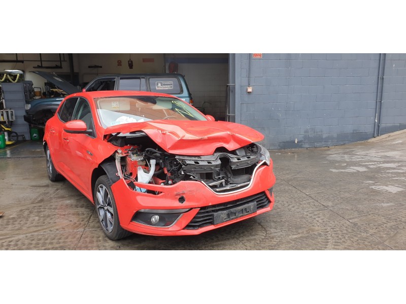 renault megane iv berlina 5p del año 2017