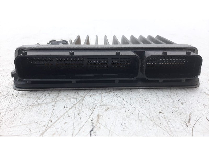 Recambio de centralita motor uce para toyota rav 4 referencia OEM IAM 8966142K80 2756008041 