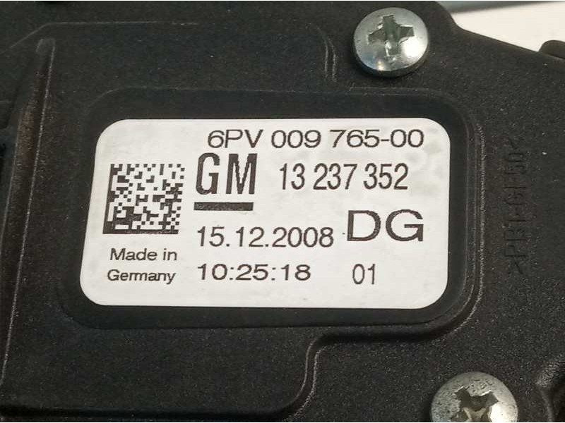 Recambio de potenciometro pedal para opel insignia berlina cosmo referencia OEM IAM 13237352 6PV00976500 