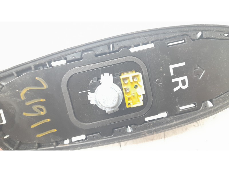 Recambio de antena para toyota corolla (e21) referencia OEM IAM 8676002090  