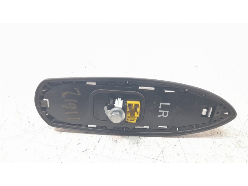 Recambio de antena para toyota corolla (e21) referencia OEM IAM 8676002090  