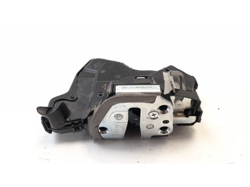 Recambio de cerradura puerta delantera derecha para toyota rav 4 referencia OEM IAM 6903060240  