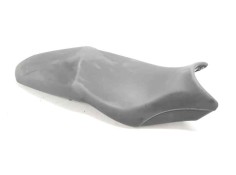 Recambio de asiento para triumph street triple street triple referencia OEM IAM   
